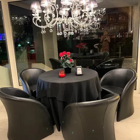 Le Cinema Boutique Hotel 3*